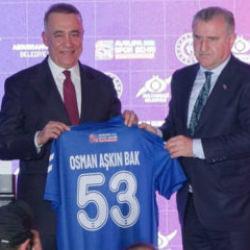 Bakan Bak: Formula 1 artık T&uuml;rkiye&rsquo;de olacak