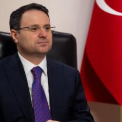 Bakan G&uuml;rlek, Hukuk Mesleklerine Giriş Sınavı adaylarına başarı diledi