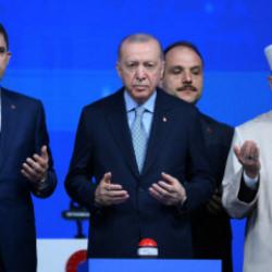 Butona basıldı! T&uuml;rkiye ev sahibi oluyor: Son kura &ccedil;ekimi başladı