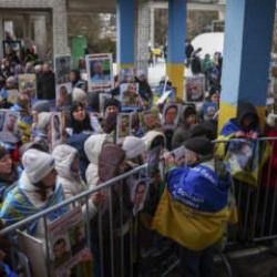 Cephede &ccedil;atışma, masada takas: Rusya ve Ukrayna&rsquo;dan eş zamanlı adım