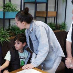 Cumhurbaşkanı Erdoğan, Beyoğlu'nda bir kafede vatandaşlarla sohbet etti