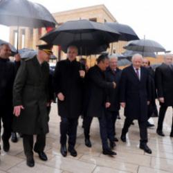 Devlet erkanı Anıtkabir'i ziyaret etti