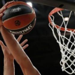 EuroLeague'de d&ouml;rtl&uuml; final biletleri kapış kapış...