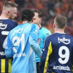 Fenerbah&ccedil;e'ye b&uuml;y&uuml;k şok! 4 isim cezalı