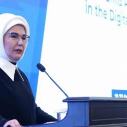 Emine Erdoğan: Teknoloji şirketleri hesap verebilir olmalı