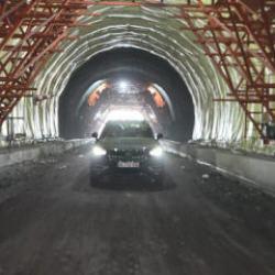 İstanbullu nefes alacak! Dev t&uuml;nel bitiyor, Saatler s&uuml;ren yol 5 dakikaya iniyor