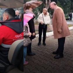 'Kaset&ccedil;i' &Ouml;zkan Yalım'ın mezarlık ziyareti viral oldu: 'Elimden geleni yapıyorum'