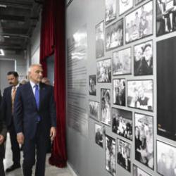 K&uuml;lt&uuml;r ve Turizm Bakanı Ersoy, "Fuadname" sergisinin a&ccedil;ılışına katıldı