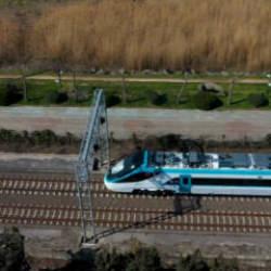 Milli Elektrikli Hızlı Tren saatte 225 kilometre hıza &ccedil;ıktı