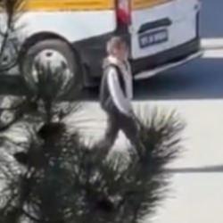 Okul tuvaletinde silah ve not bulundu! Polis anında harekete ge&ccedil;ti