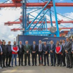 Sadakataşı &ouml;nc&uuml;l&uuml;ğ&uuml;nde L&uuml;bnan&rsquo;a 38 konteyner insani yardım malzemesi ulaştırıldı