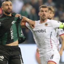 S&uuml;per Lig'de g&uuml;n&uuml;n a&ccedil;ılış ma&ccedil;ı! Gen&ccedil;lerbirliği - Kocaelispor: CANLI