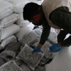 T&uuml;rkiye ve Suriye&rsquo;den ortak operasyon: Uyuşturucu ağına darbe vuruldu