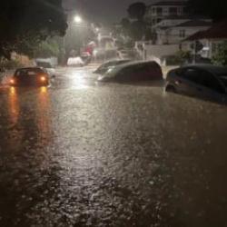 Yeni Zelanda'da kırmızı alarm: Acil durum ilan edildi