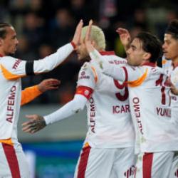 Zirvede hatalar haftası! Bitime 4 hafta kala puan durumu ve fikst&uuml;r