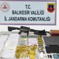 16 ilde 16 &ccedil;ete &ccedil;&ouml;kertildi: 3,5 milyar liralık ağ deşifre oldu