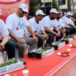 Antalya'da ilgin&ccedil; yarışma: Acıya meydan okudular... İtfaiye k&ouml;p&uuml;kle m&uuml;dahale etti