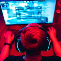 Oyun d&uuml;nyasında yeni d&ouml;nem: Bakanlık d&uuml;ğmeye bastı! Bu şarta uymak zorundalar!