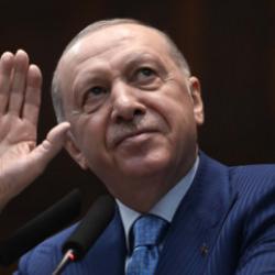 AK Parti Grup Toplantısı'nda "Tayyip Dede, seni seviyorum" s&ouml;zleri  tebess&uuml;m ettirdi