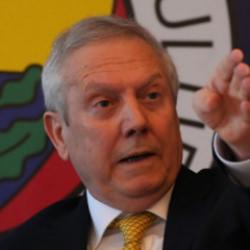 Aziz Yıldırım'ın Fenerbah&ccedil;e'ye aday olacağı ve teknik direkt&ouml;r&uuml;yle anlaştığı iddia edildi!