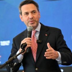 Bakan Bayraktar: İş&ccedil;ilerimizin mağdur olmayacağı bir s&uuml;re&ccedil; y&uuml;r&uuml;t&uuml;yoruz