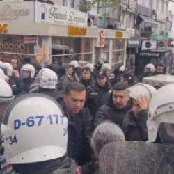 İstanbul'da izinsiz g&ouml;sterilere polis m&uuml;dahale etti: 350 g&ouml;zaltı var