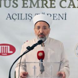 Arpaguş Paris'te konuştu: Kur'an ve Peygamber ahlakının hayata aktarılması gerekiyor