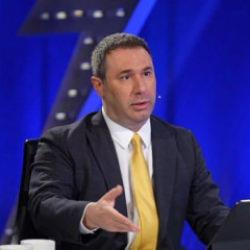 Fenerbah&ccedil;e 'Kavga istemiyor' diyen başkan adayından Aziz Yıldırım'a &ccedil;ağrı!