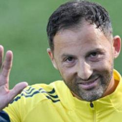 Fenerbah&ccedil;e'nin eski teknik direkt&ouml;r&uuml; Domenico Tedesco, T&uuml;rkiye'den ayrıldı