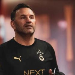 Galatasaray'da Okan Buruk yıldız ismin biletini kesti! G&ouml;z&uuml;n&uuml;n yaşına bile bakmadı