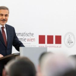 Fidan, Avrupa'nın g&ouml;beğinde mesajı verdi: Artık AB'den daha b&uuml;y&uuml;k!