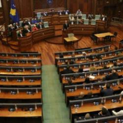 Kosova'da cumhurbaşkanını se&ccedil;ilemedi! Meclis feshedildi