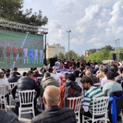 Mardin taraftarları play-off ma&ccedil;ını dev ekranda takip etti!