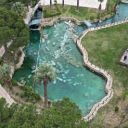 Pamukkale&rsquo;deki 2 bin 800 yıllık &ldquo;Kleopatra Havuzu&rdquo; yeniden ziyarete a&ccedil;ıldı