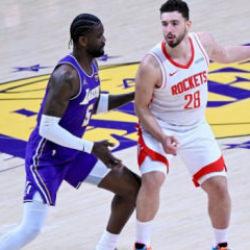 Rockets, Lakers'a kolay boyun eğmiyor! Alperen'in performansıyla seri 3-2'ye geldi