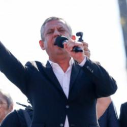 Sahi &Ouml;zg&uuml;r &Ouml;zel, sen yargı mısın?