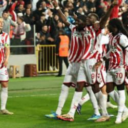 Samsunspor, 2005'ten sonra Galatasaray'a ilki yaşattı