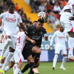 S&uuml;per Lig'de nefes kesen kapışma! 1 dakikada 2 gol kazanmaya yetmedi