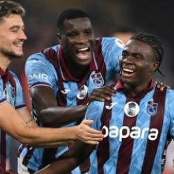 Trabzonspor S&uuml;per Lig tarihine ge&ccedil;ti!