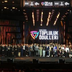 Konya'da 2. gen&ccedil;lik meclisi topluluk &ouml;d&uuml;lleri sahiplerini buldu