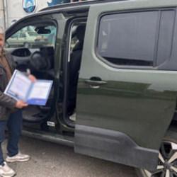 Sıfır ara&ccedil; aldığına bin pişman oldu! Ger&ccedil;ek satmak isterken ortaya &ccedil;ıktı