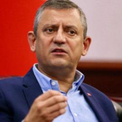 AK Parti'den &Ouml;zg&uuml;r &Ouml;zel'e sert tepki! 