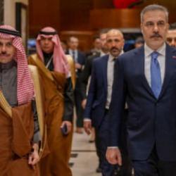 Bakan Fidan, Suudi mevkidaşı Prens Faysal ile g&ouml;r&uuml;şt&uuml;