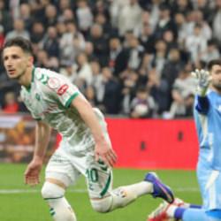 Beşiktaş'a 90+8 darbesi! Konyaspor kupada finalde 