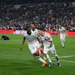 Beşiktaş'a 90+8 darbesi! Konyaspor kupada finalde 