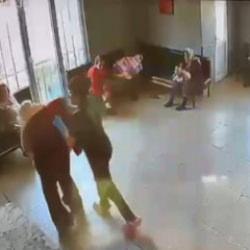 Beylikd&uuml;z&uuml;'nde bakımevi dehşeti: Yaşlı hastaları darbedip y&uuml;zlerine t&uuml;k&uuml;rd&uuml;ler