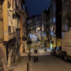Beyoğlu'nda kalbinden vurulmuş halde bulundu: Apple hesabındaki detay dikkat &ccedil;ekti