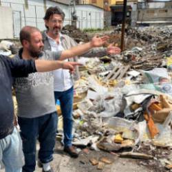 Buca'nın bitmeyen &ccedil;&ouml;p &ccedil;ilesi! Yaka silken vatandaş: Fareler d&uuml;kk&acirc;nlarda cirit atıyor