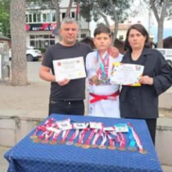 CHP'li başkanın &ouml;n&uuml;n&uuml; kestiği milli sporcu i&ccedil;in Bakan Bak devreye girdi