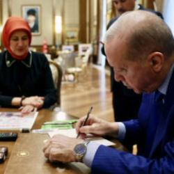Cumhurbaşkanı Erdoğan, kurban vekaletini T&uuml;rk Kızılay'a verdi